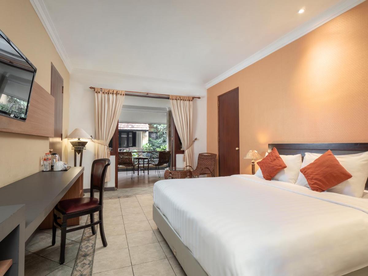 Lotus Garden Hotel Kediri  Extérieur photo