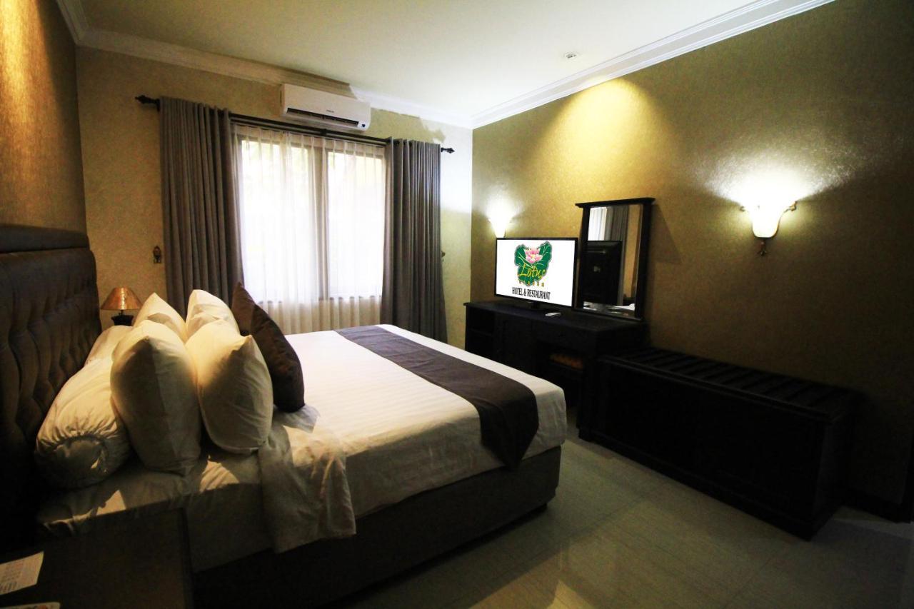 Lotus Garden Hotel Kediri  Extérieur photo